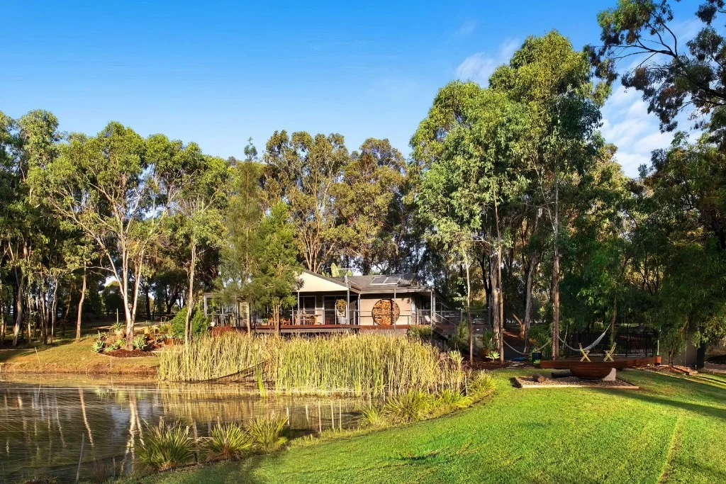 White Barn Guest House beside the pond on the Pokolbin estate